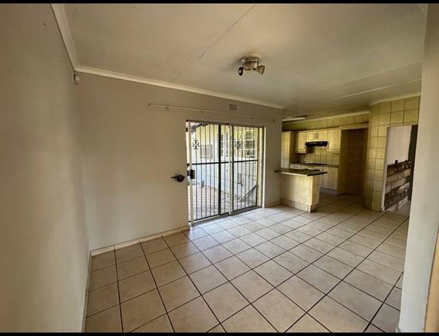 3 BEDROOM PROPERTY TO RENT IN GLEN MARAIS
